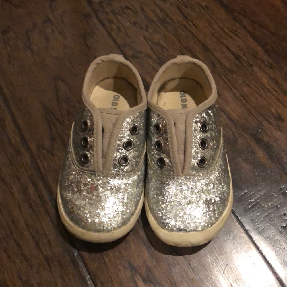 Old Navy Sparkle Sneakers, Toddler Size 7